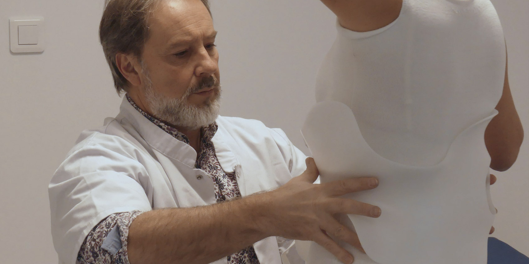 AOP - Atelier prothésiste orthèse pour traitement de la scoliose